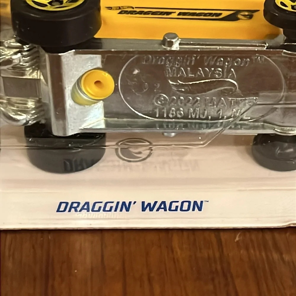Hot Wheels Dragin Wagon Treasure Hunt toy wagon new 1/64 Mattel